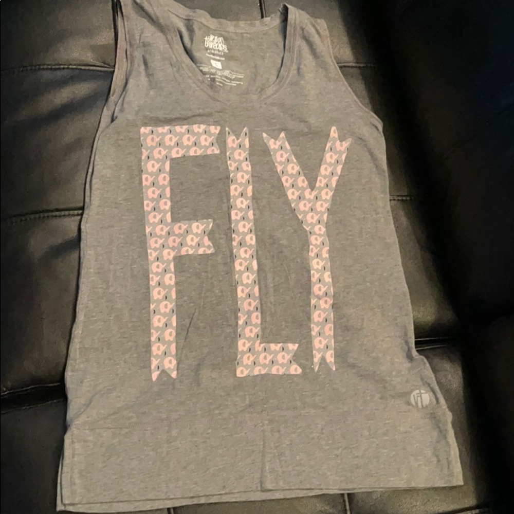 Raw threads equilibrium elephants “Fly” tank, NWOT